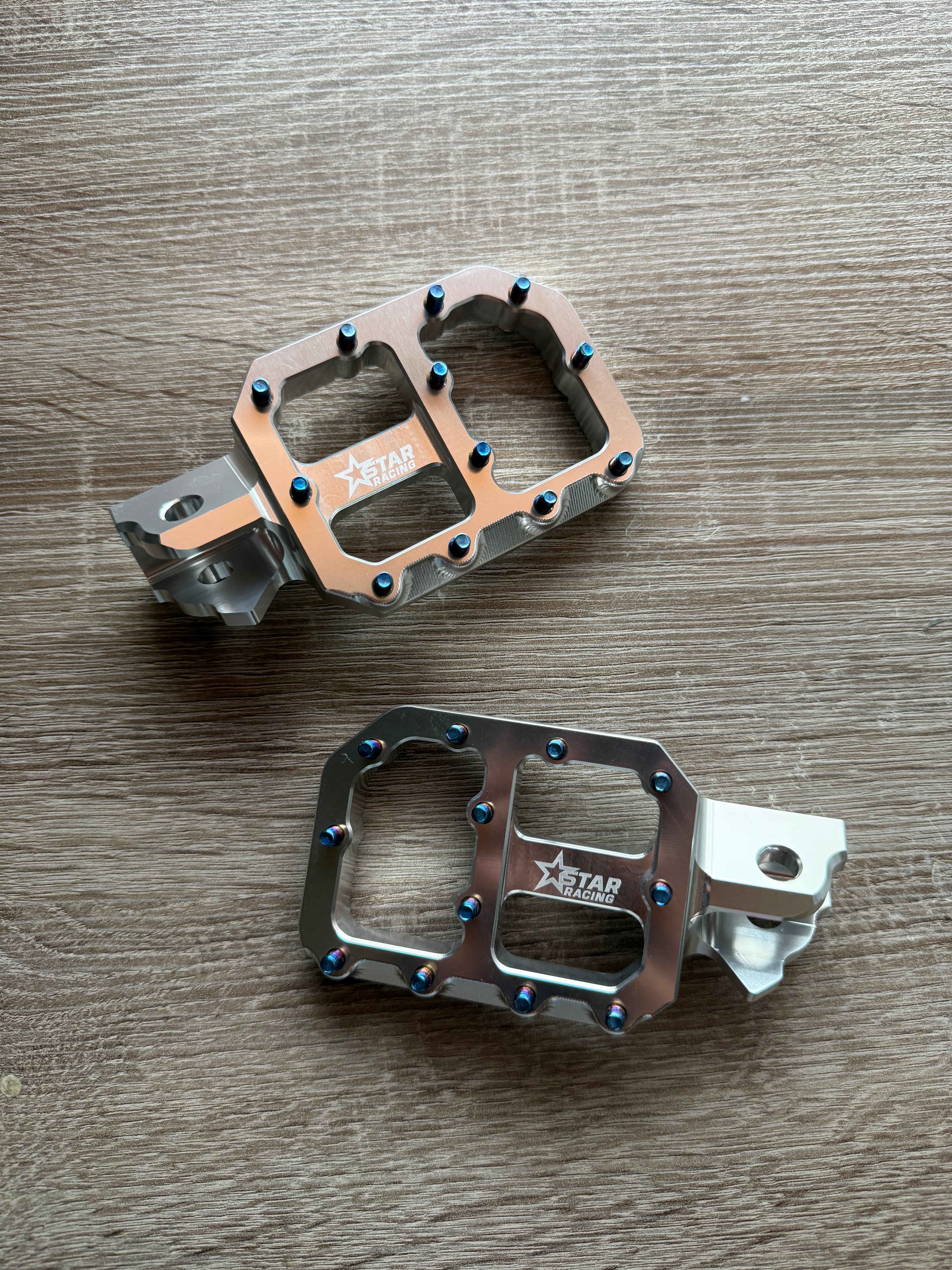 Star racing titanium pegs